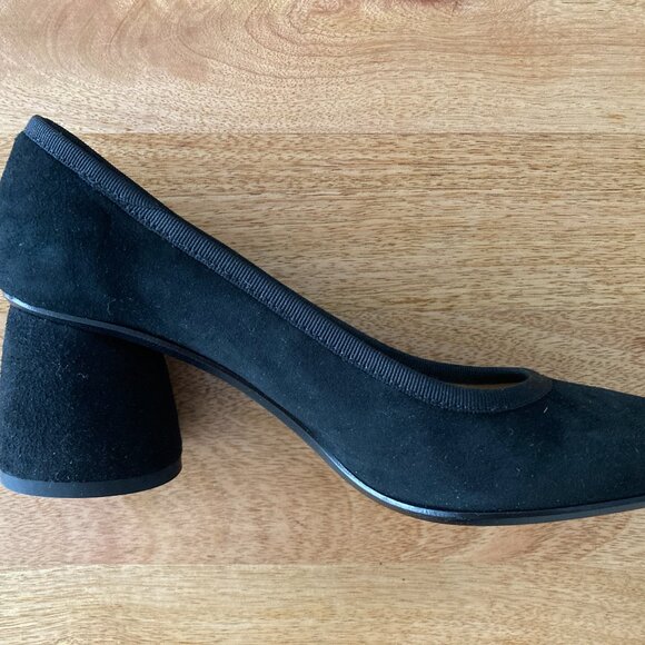 Perfect black suede pumps with mod heel - Picture 2 of 4